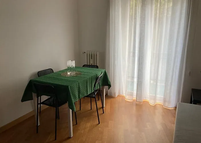 Fairome Apartment 2 Pini